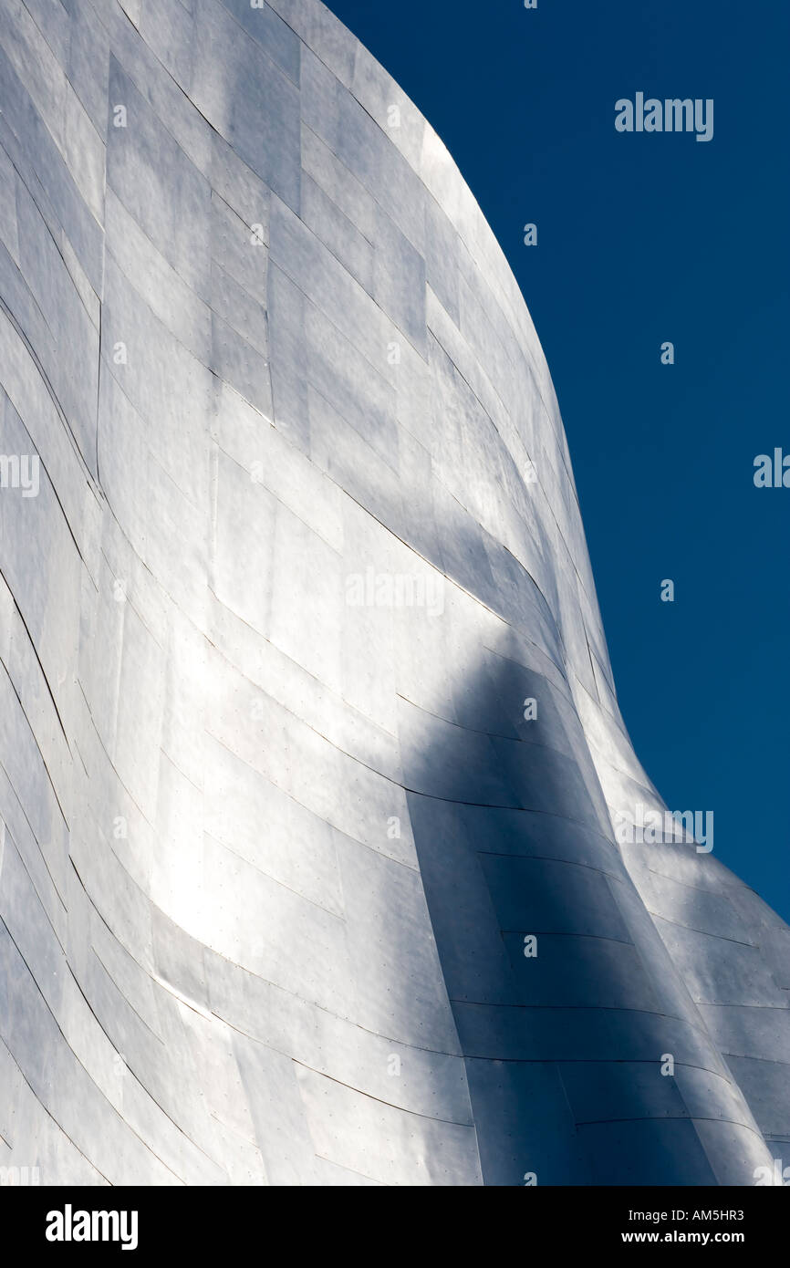 Gehrys Seattle Center Experience Music Project, äußere Detail.  Haupteingang Fassade, nachschlagen. Stockfoto