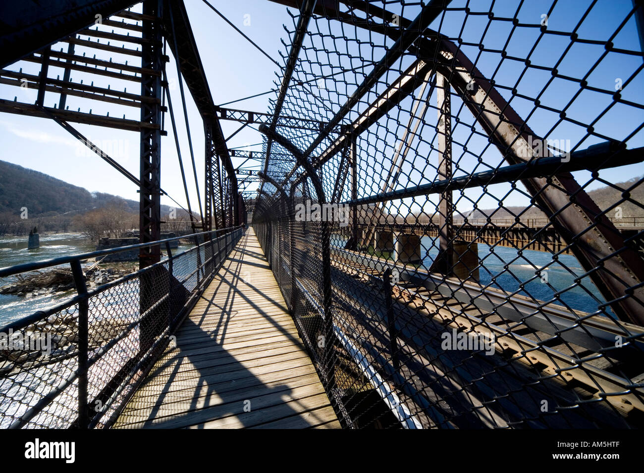 Eisenbahnbrücke über den Potomac River bei Harpers Ferry. Stockfoto