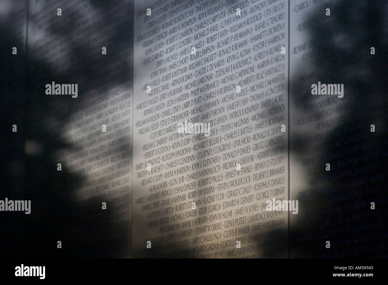 Flachen Fokus Blick auf die Wand des Vietnam Veterans Memorial in Washington D.C. Stockfoto