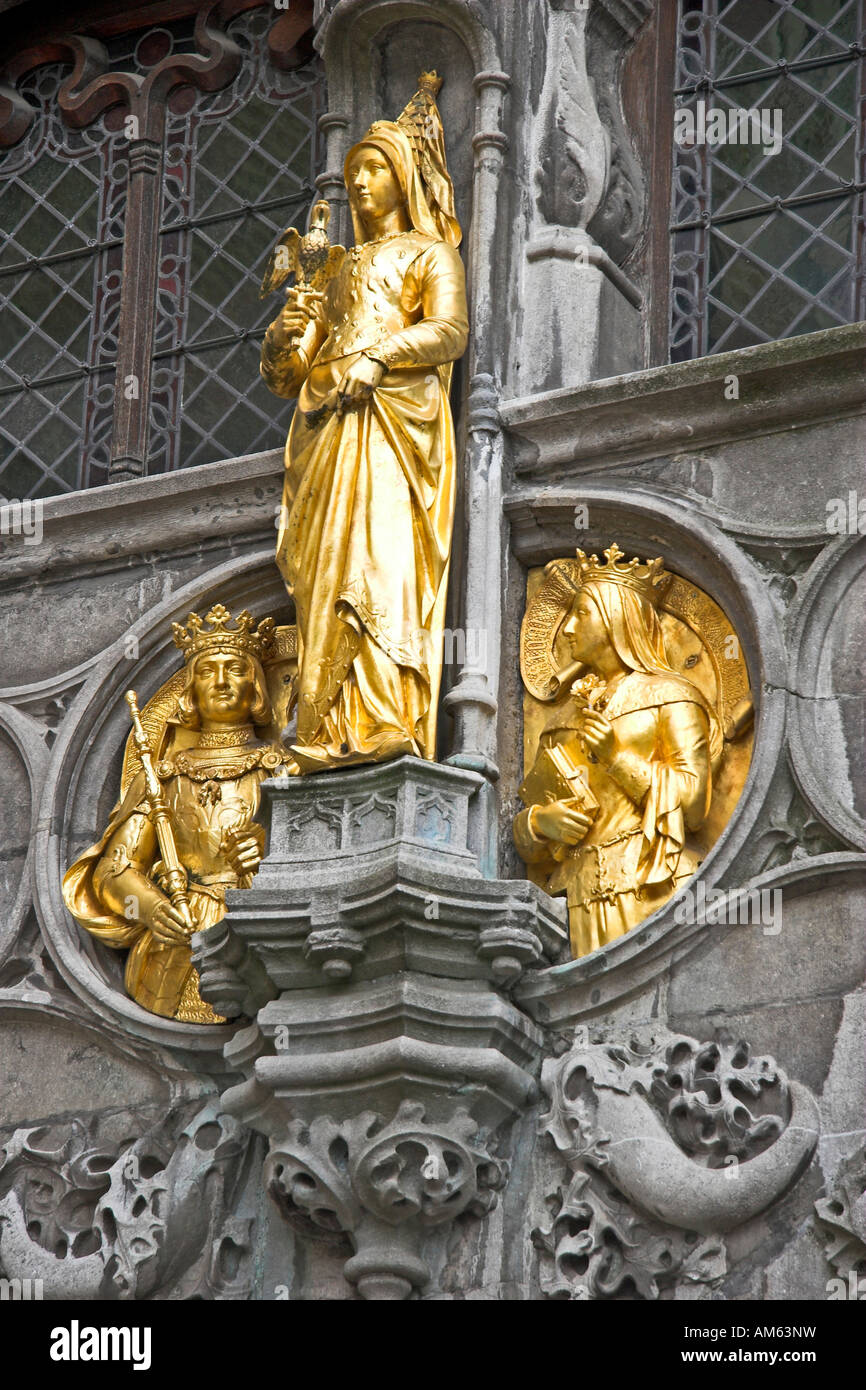 Statuen der Basilika des Heiligen Blutes (Heilige ansehen Basiliek) in Brügge, West-Flandern, Belgien Stockfoto