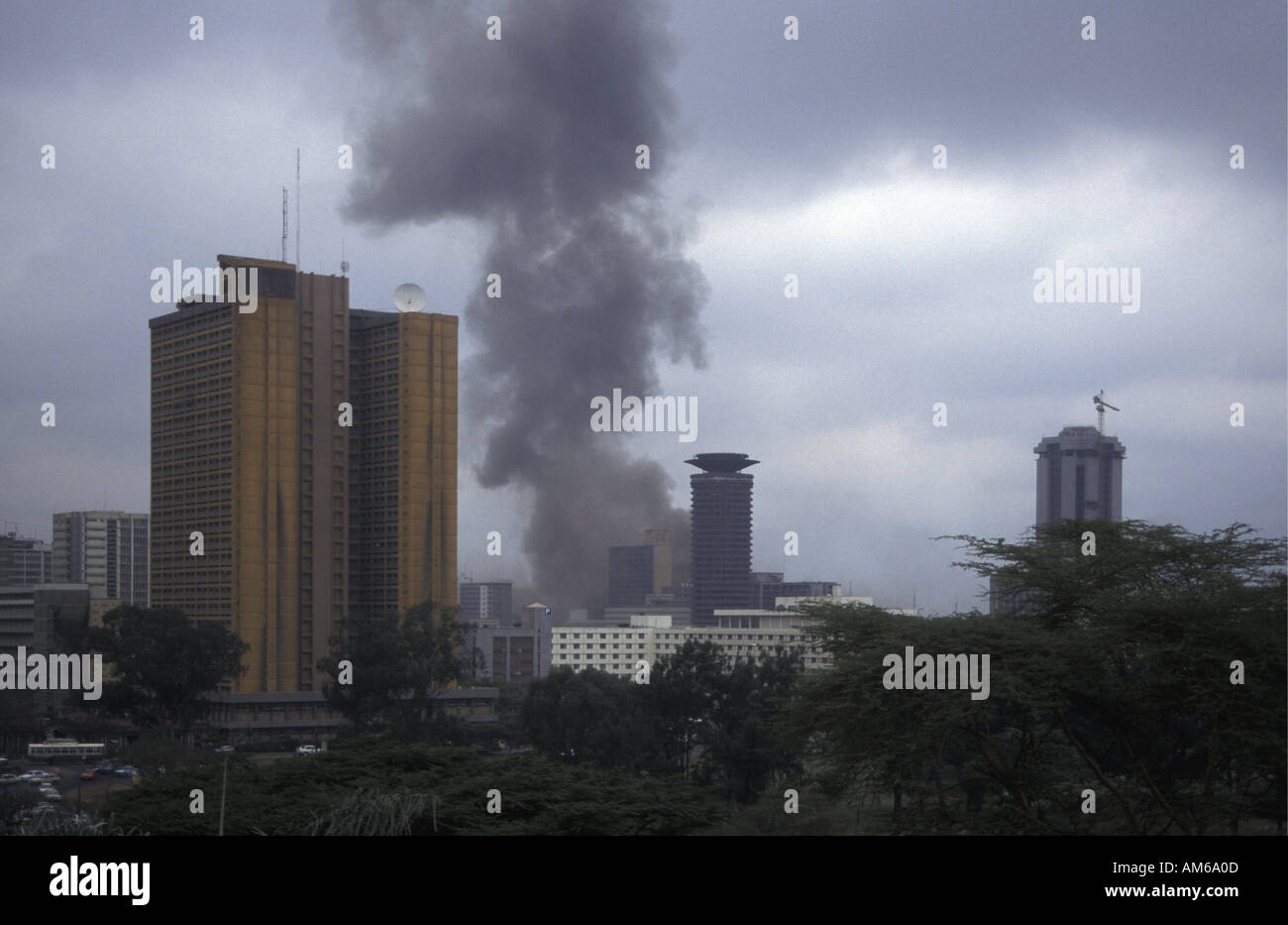 Rauch nach Terror-Bombe August 98 Nairobi Stockfoto