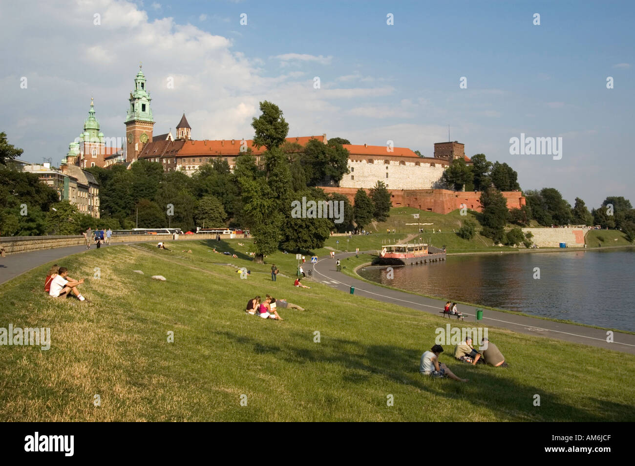 Wawel-Hügel-Kathedrale am Ufer der Weichsel Krakau Polen Stockfoto