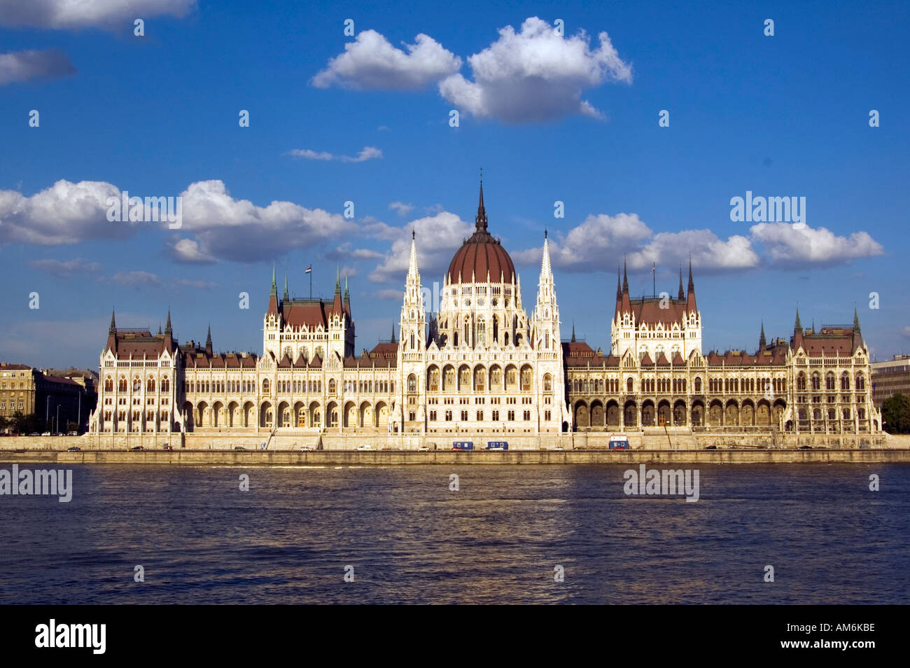 Parlamentsgebäude auf dem Fluss Donau Budapest Ungarn Stockfoto