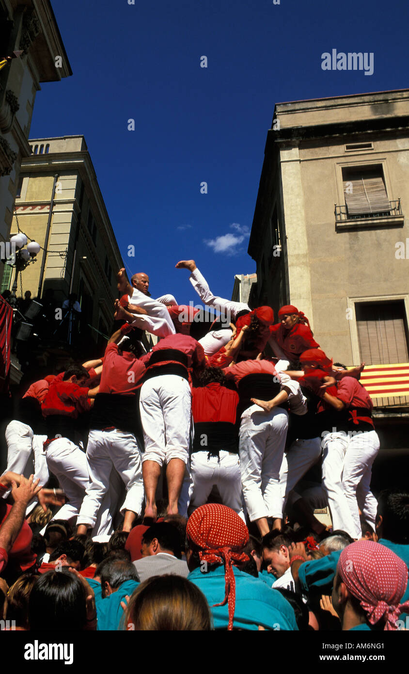 Vilafranca einen menschlichen Turm herunterfallen Stockfoto