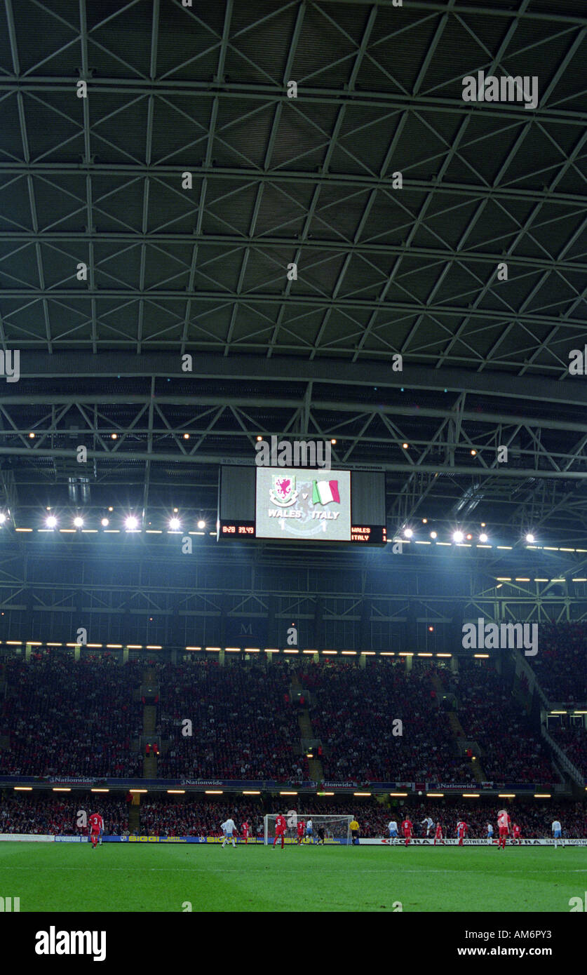 EM-Qualifikation-Spiel zwischen Wales und Italien im Millennium Stadium in Cardiff. Stockfoto