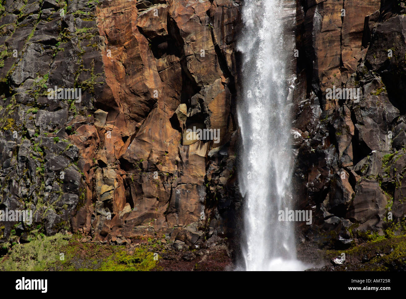 Bjarnarfoss-Wasserfall am Halbinsel Snaefellsnes in Island - Island, Europa Stockfoto