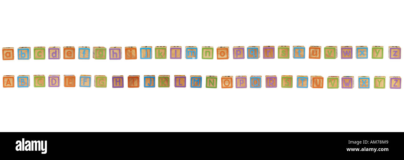 Hölzerne Alphabet Ziegel im oberen und unteren Fall Stockfoto