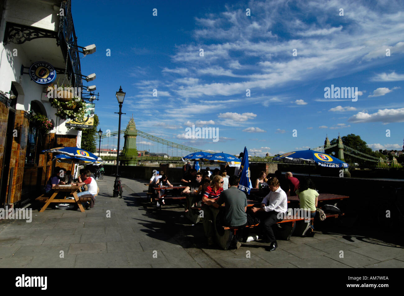 Die blauen Anker, einem Thames riverside Pub in Hammersmith, London, England, UK Stockfoto