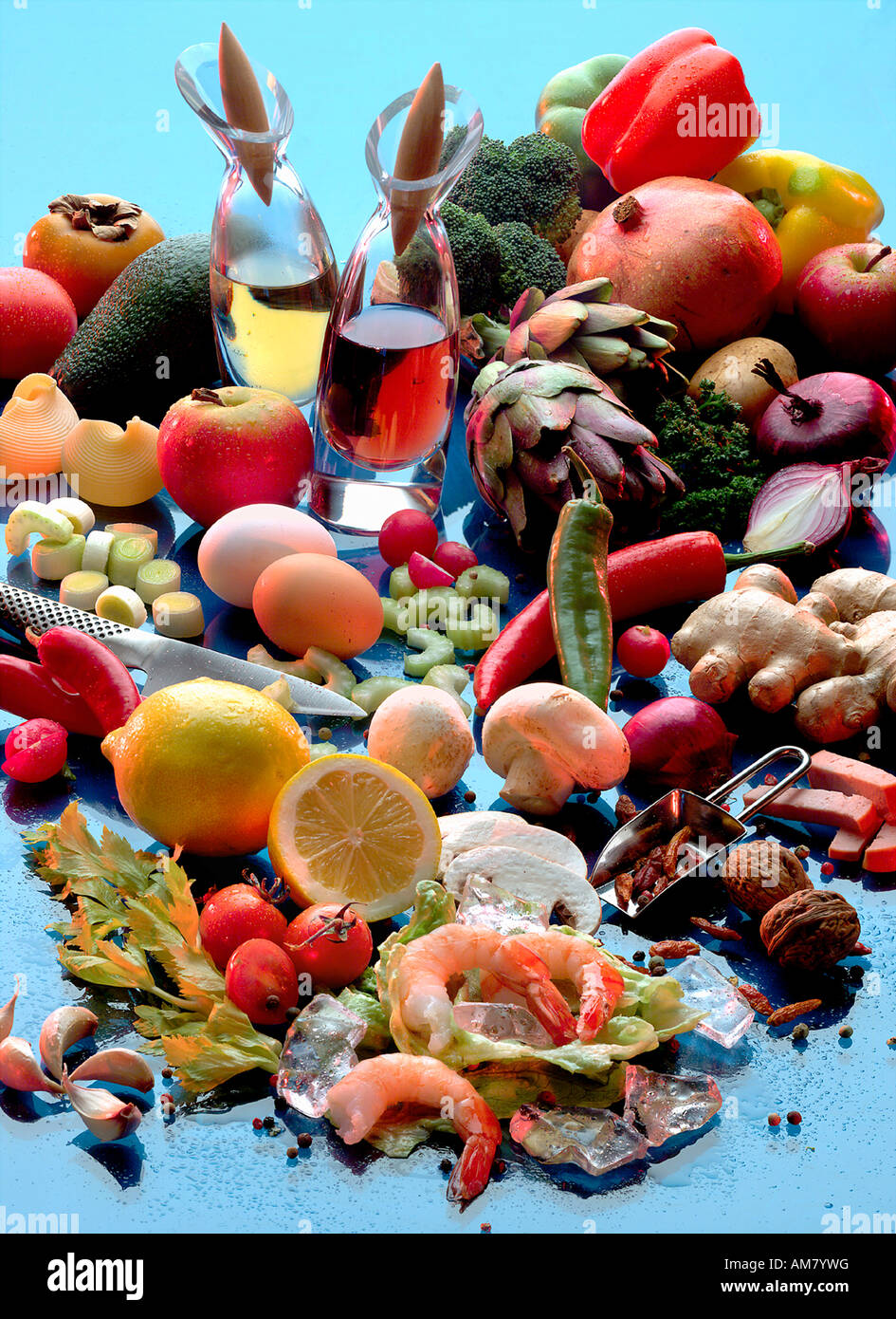 Gesunde mediterrane Küche, Meeresfrüchte und Früchte Stockfoto