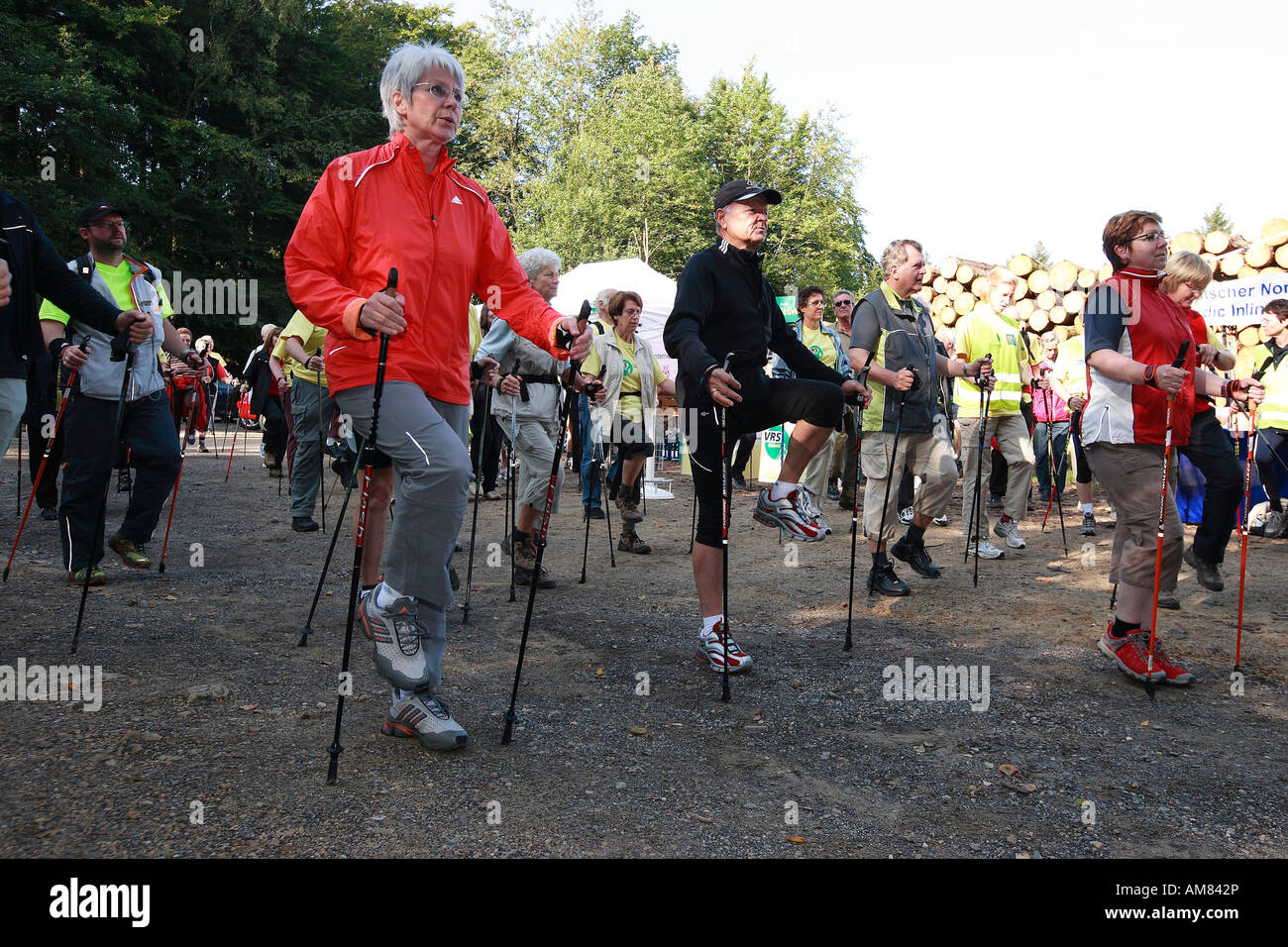 Verkehrsverbund Rhein-Sieg, Nordic Walking Event, double olympic Champion 1972, Heide Ecker-Rosendahl Stockfoto