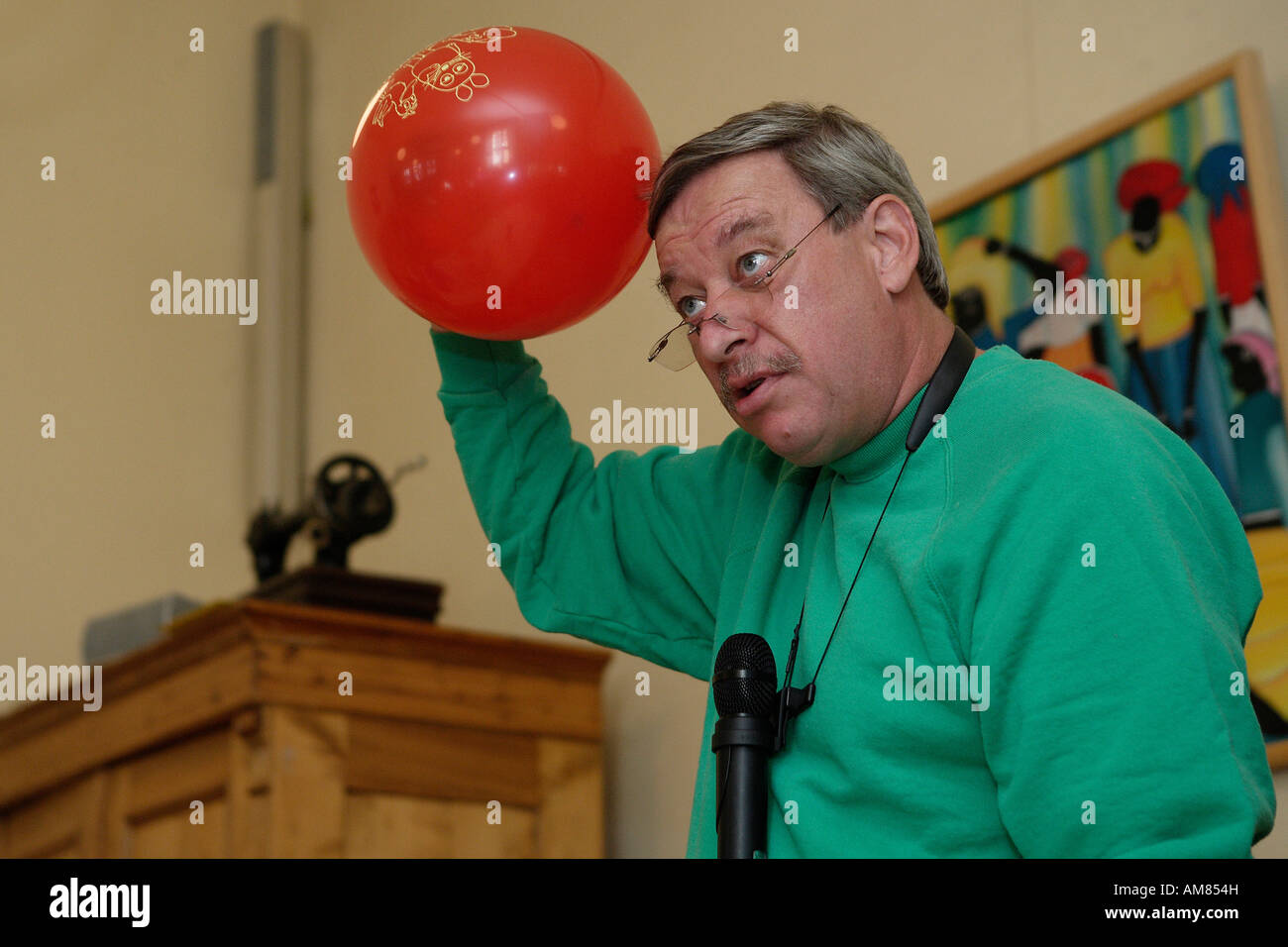 Pro Gymnasium, Christoph Biemann aus "Sterben Sendung Mit der Maus" (Educational TV) Stockfoto