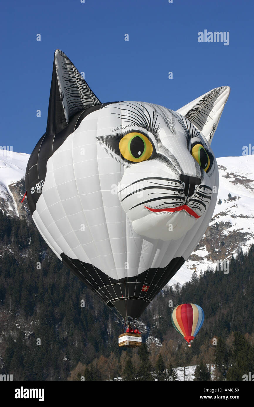 Heißluftballon in Schweizer Alpen, Chateau d ' Oex, Schweiz Stockfoto