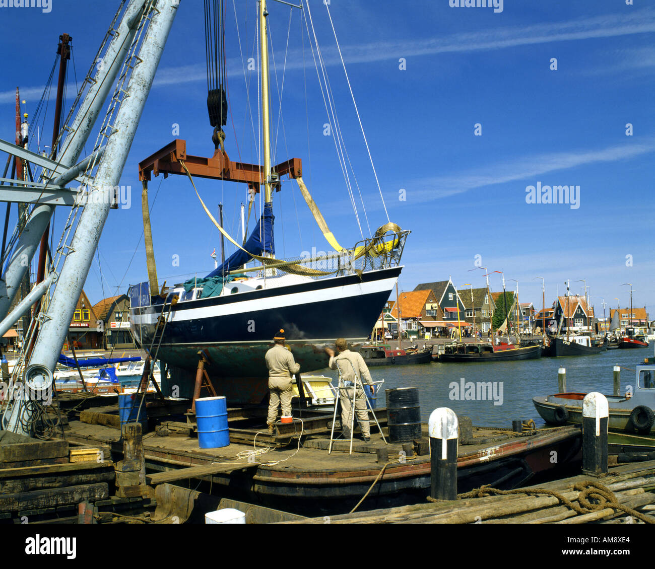 NL - NOORDHOLLAND: Der Hafen von Volendam Stockfoto