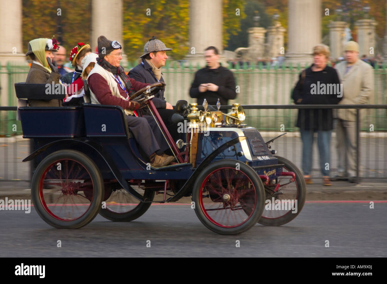 Darracq 1901 Veteran Car über London nach Brighton Auto laufen Stockfoto