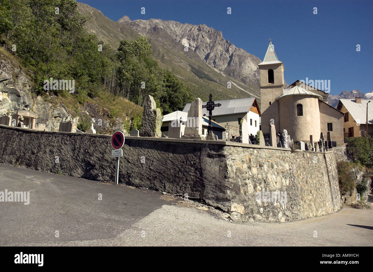Die Kirche von St Christophe im französischen Nationalpark Ecrins Stockfoto
