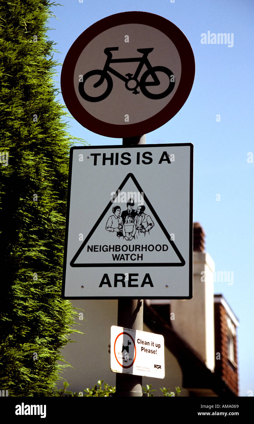 Melden Sie keine Nachbarschaft Uhr Poop Schaufel Fahrradgebiet Darstellung Stockfoto