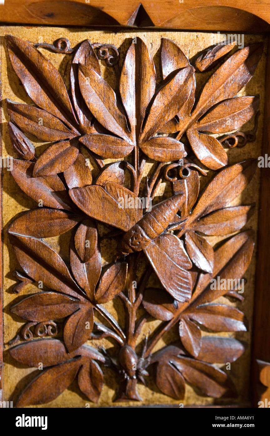 Wales Cardiff Castle Herrn Butes Schlafzimmer Motte Panel auf der Rückseite der Tür geschnitzt Stockfoto
