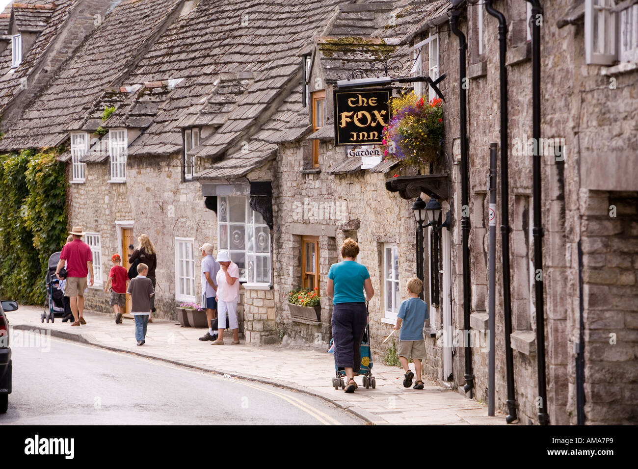 UK Dorset Corfe Castle Dorfstraße Stockfoto