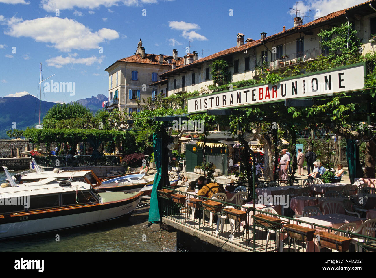 Italien See Maggiore Borromäischen Inseln Isola dei Pescatori Hafenrestaurant Stockfoto