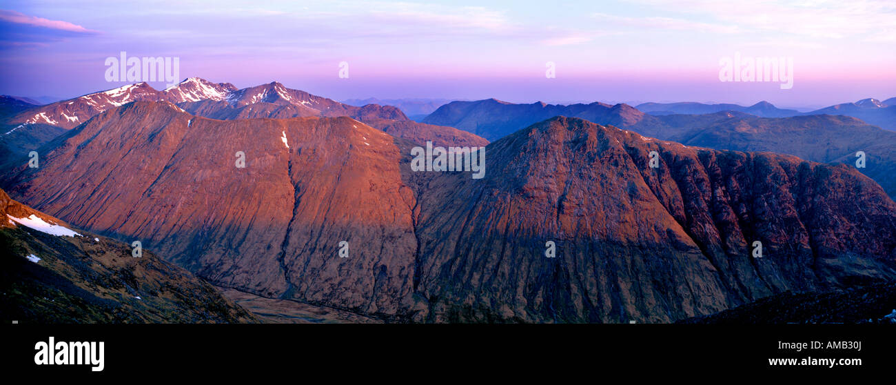 Sonnenaufgang über dem Buchaille Etive Beag, Glencoe, Schottland Stockfoto