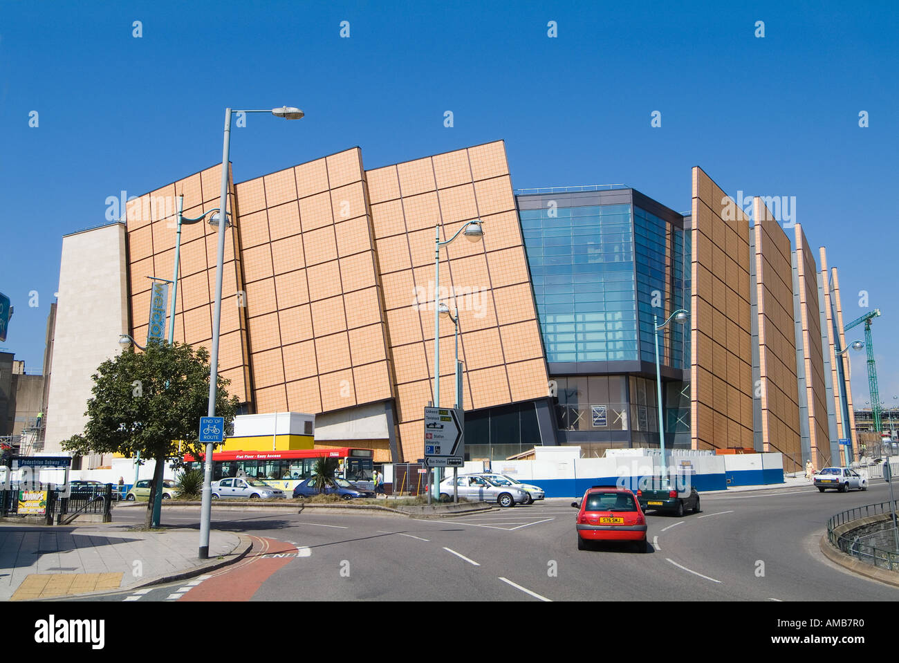 Drake Circus - Fassade des Einkaufszentrums. Plymouth, Devon. GROSSBRITANNIEN Stockfoto