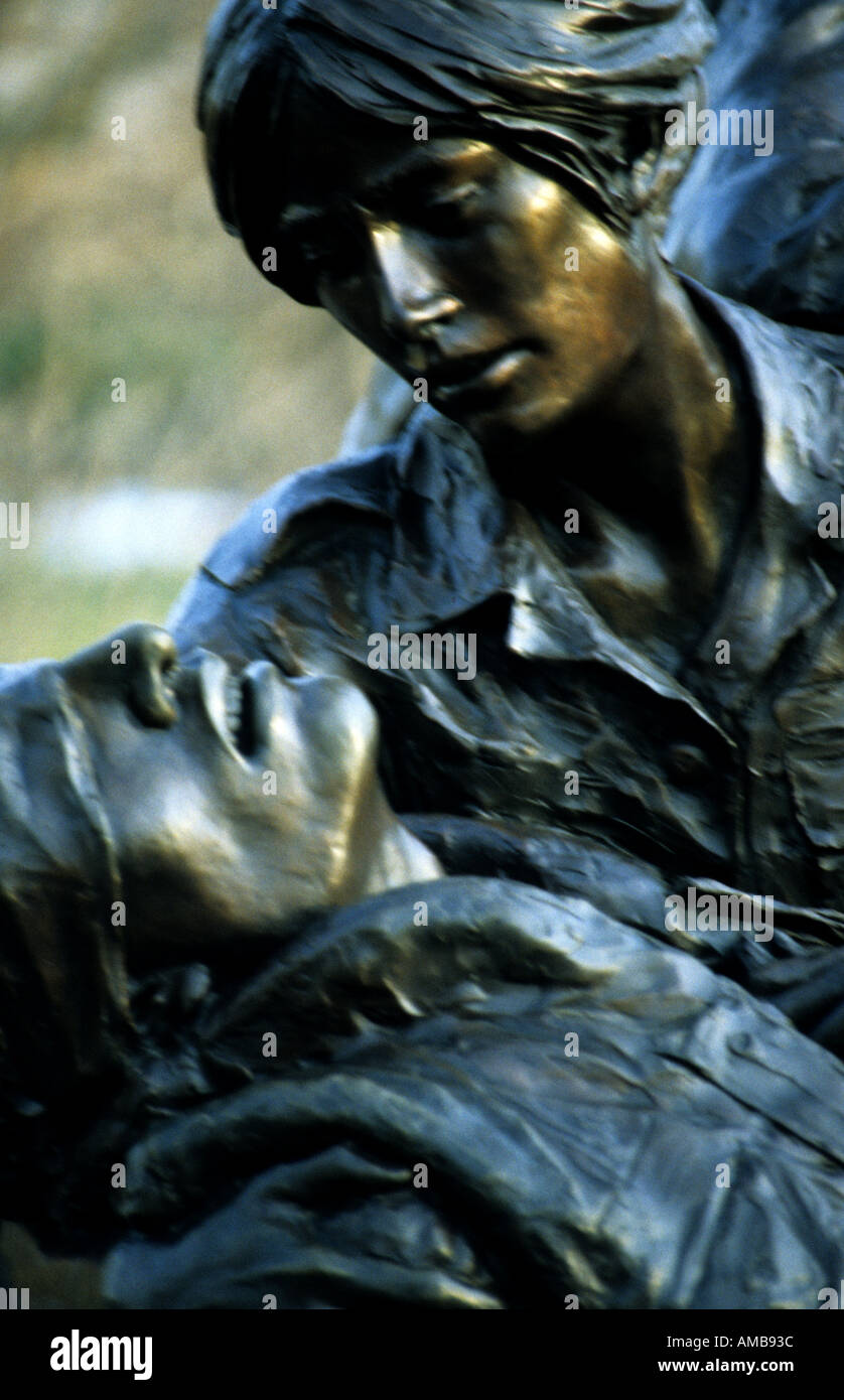 Bekämpfung der Krankenschwestern Skulptur an Vietnam Memorial in Washington D C USA Stockfoto