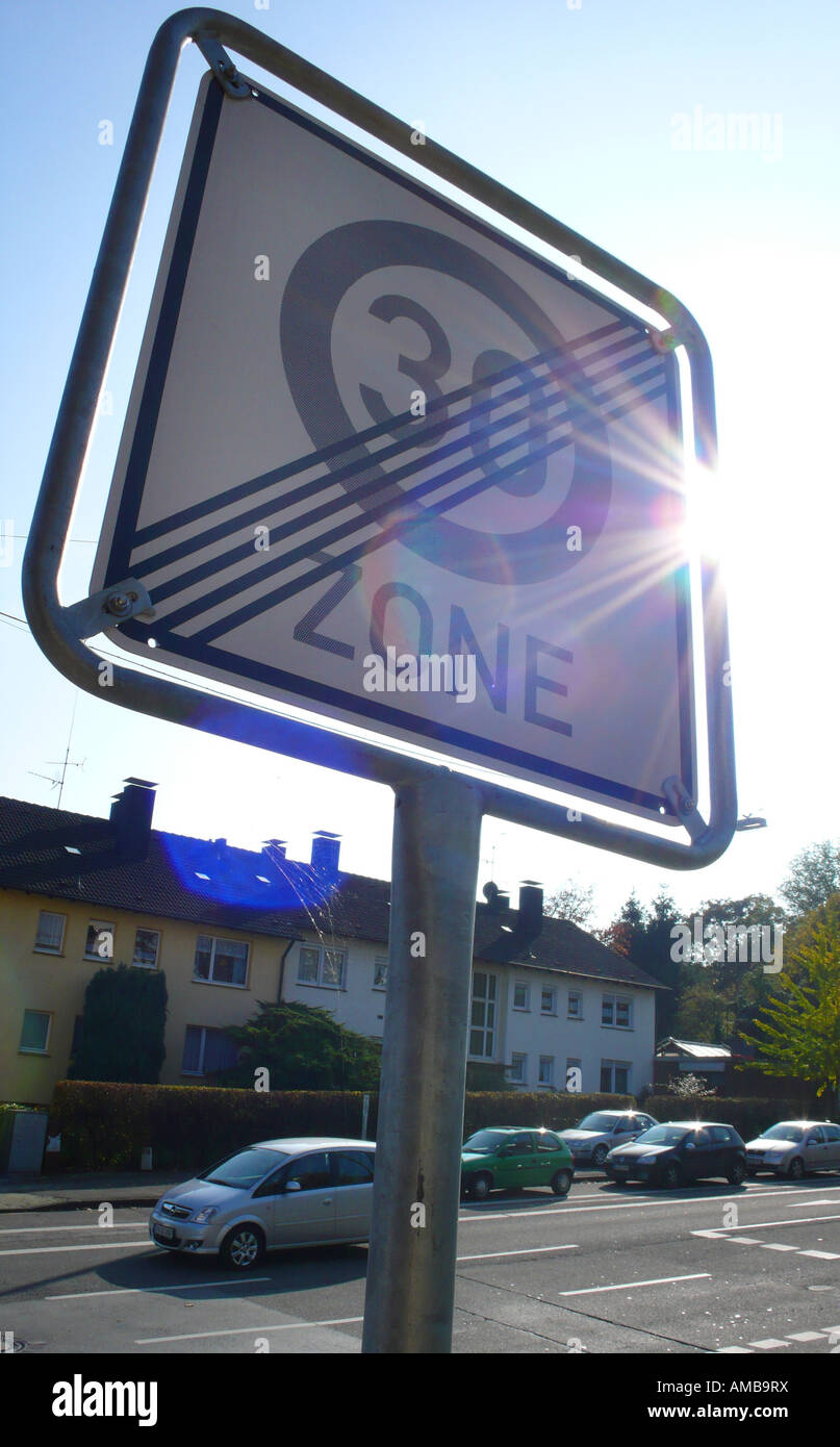 Verkehr Zeichen 274.2 Ende 30 km/h Höchstgeschwindigkeit Zone, Deutschland Stockfoto