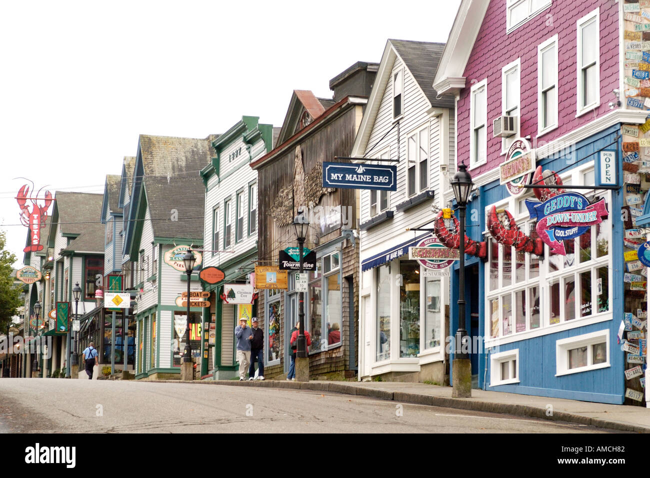Geschäfte entlang der Main Street, Bar Harbor, Maine Stockfoto, Bild