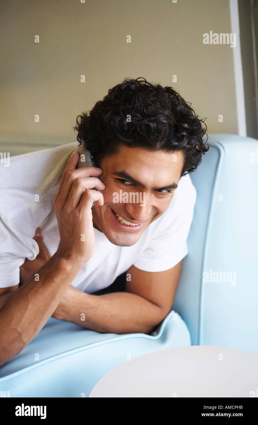 Mann mit Handy Stockfoto