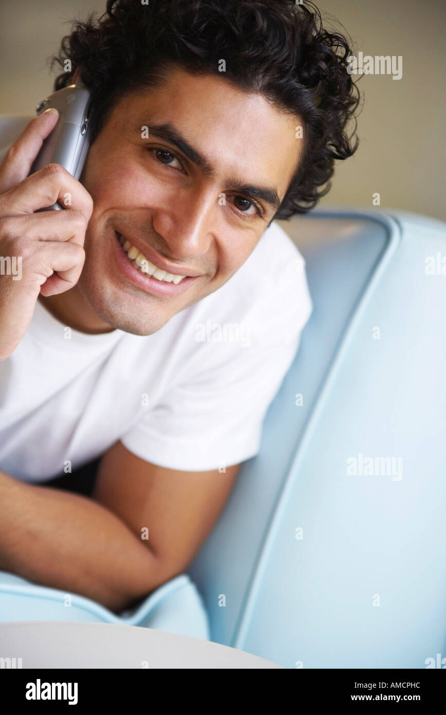 Mann mit Handy Stockfoto