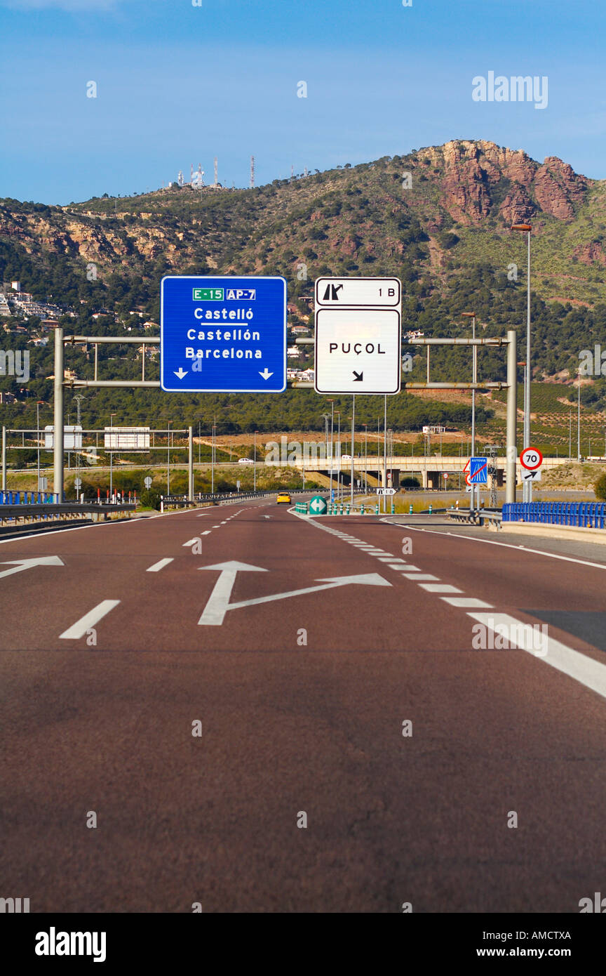 Autobahn E 15 Von Valencia Nach Barcelona Spanien Stockfotografie Alamy