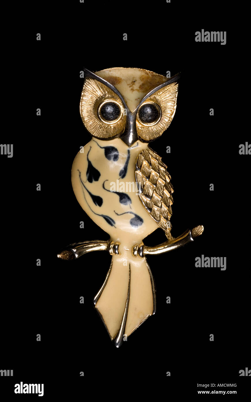 Schöne Eule Anhänger skizziert in Gold trim für Armbändern und Charms Halskette Stockfoto