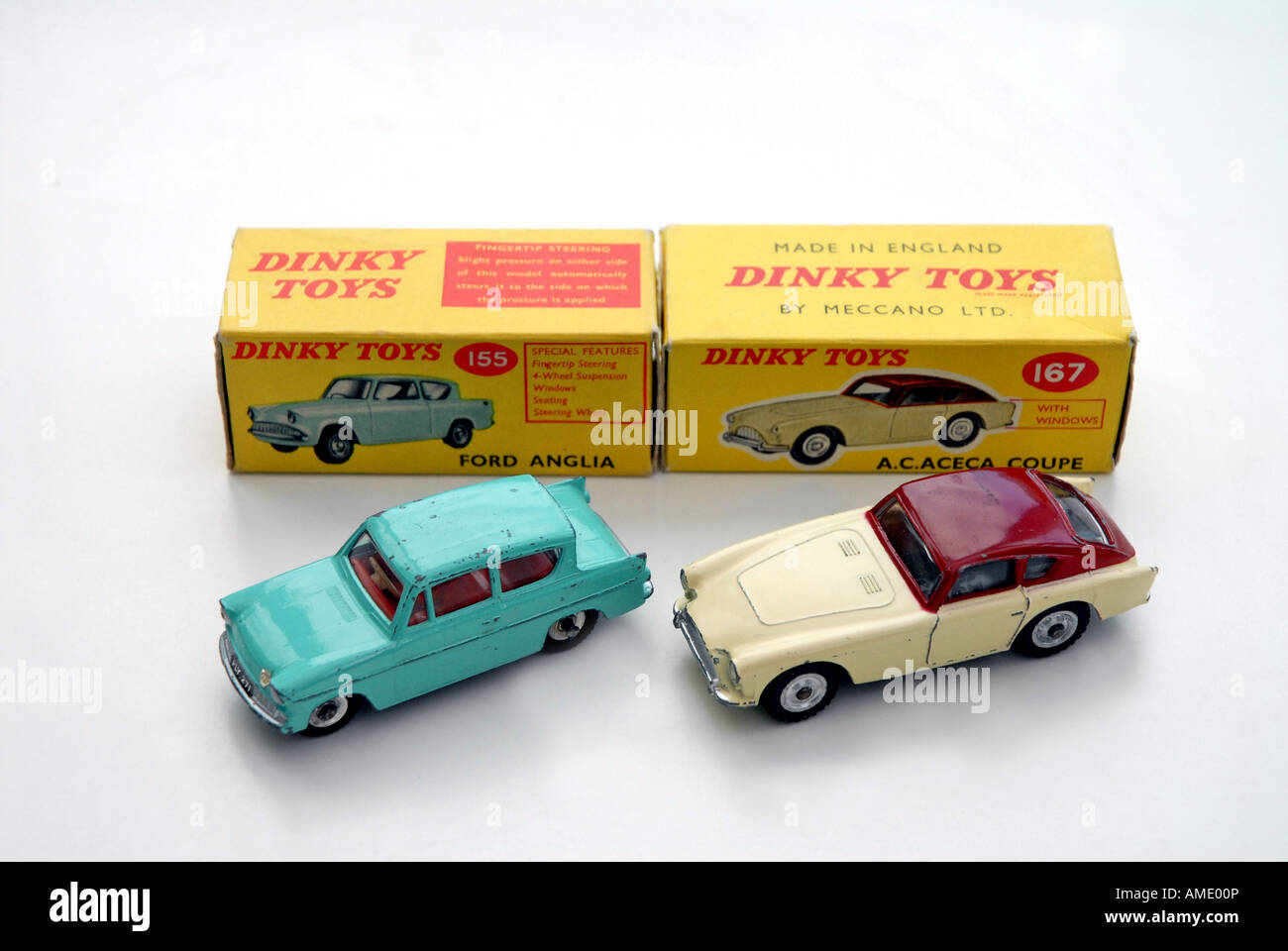 Vintage Spielzeug erreicht haben hohe Werte unter Sammlern Corgi Oldtimer-Sets sehr begehrt sind, wenn sie verpackt sind Stockfoto