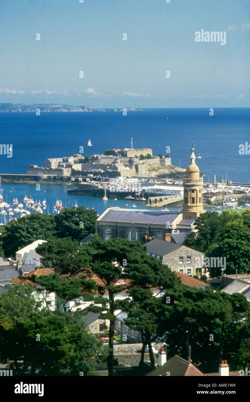 Blick über St. Peters Port, Guernsey Stockfoto
