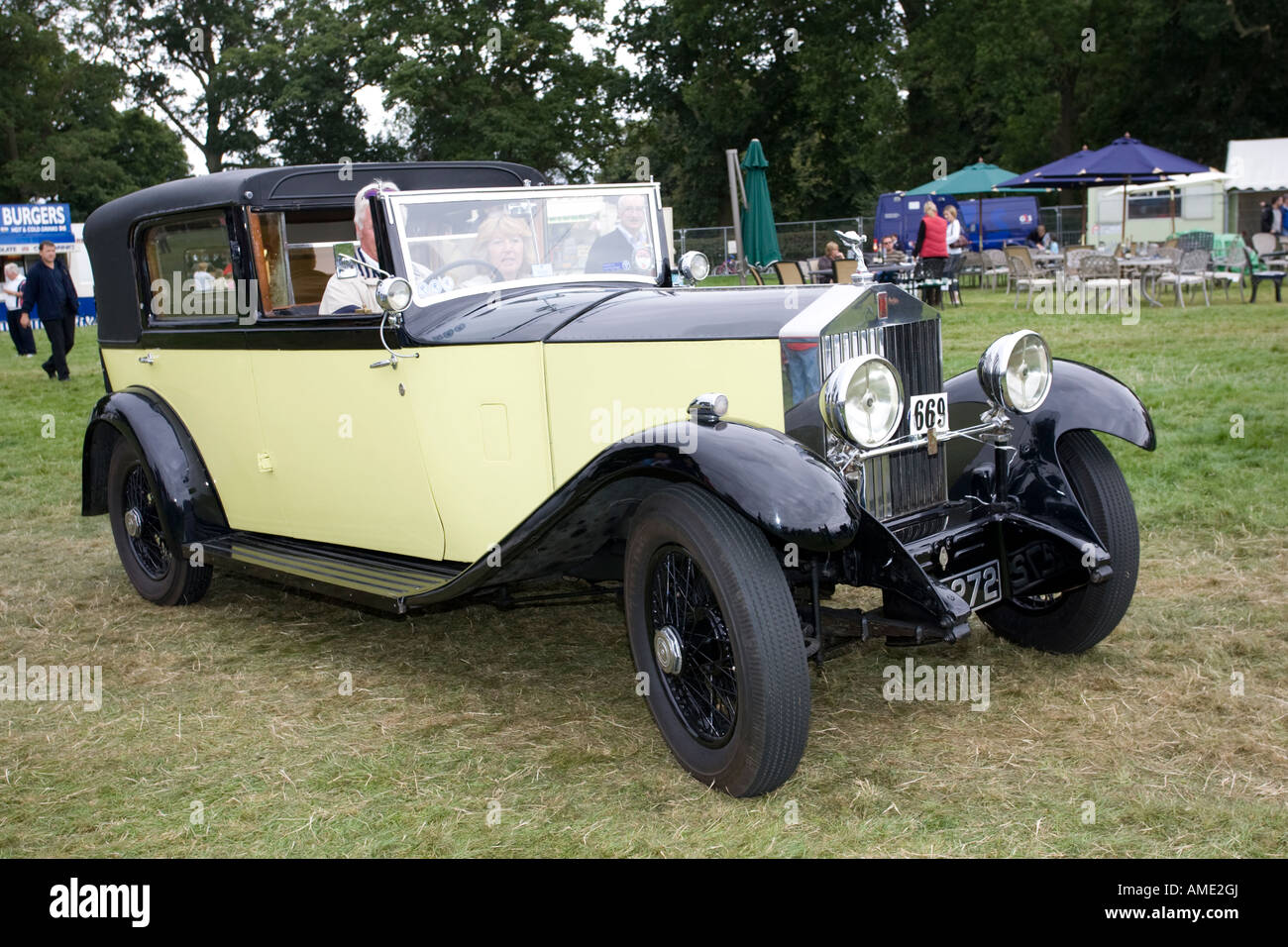 Schwarze und gelbe Rolls-Royce Coupe Tourer Moreton Show 2007 UK Stockfoto