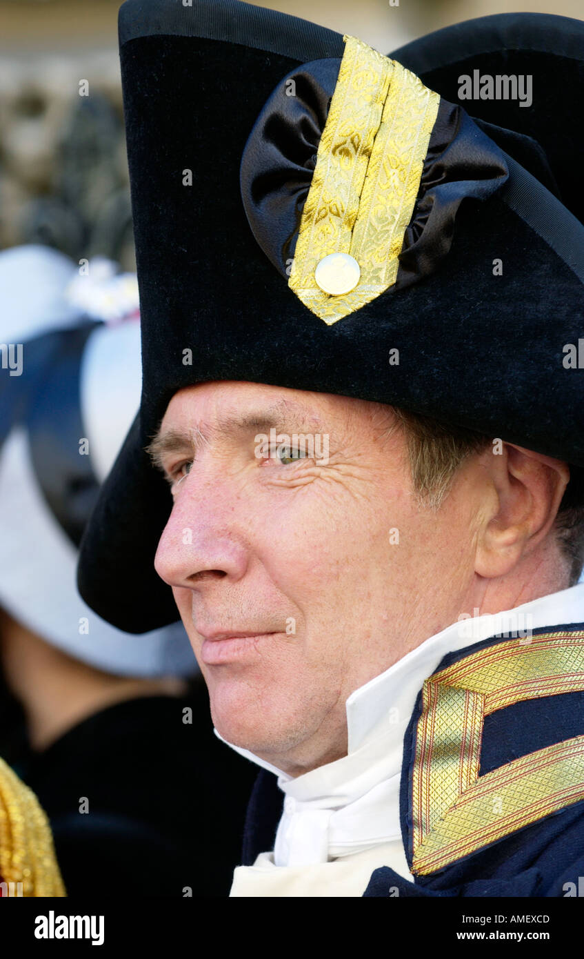 Georgische Trachtenumzug, der Jane Austen Festival in Bath England UK GB außerhalb der Guildhall zu starten Stockfoto