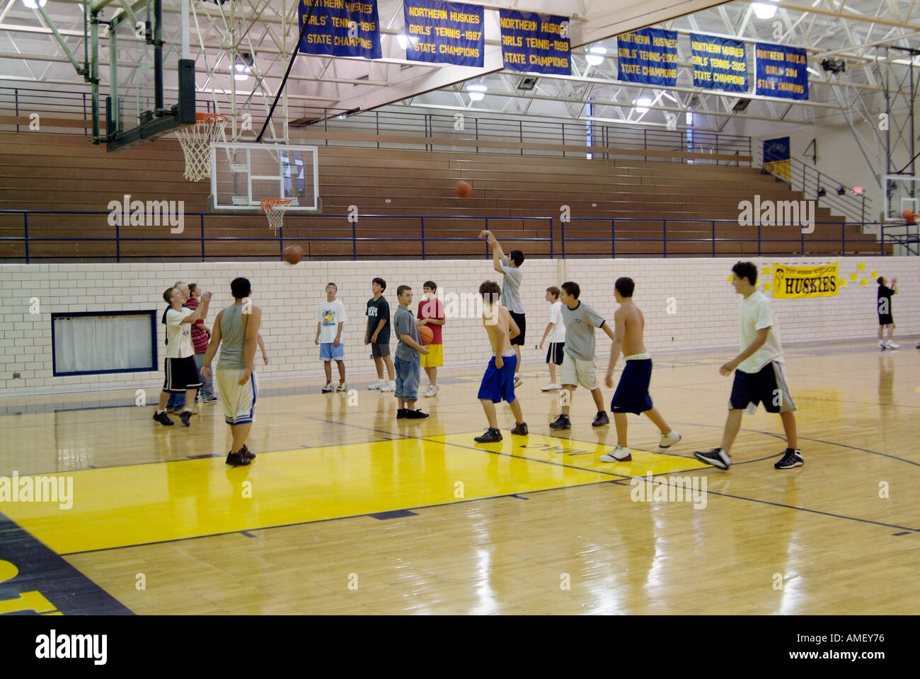 High School-Gym-Klasse ist für das Lernen und Übung Stockfoto