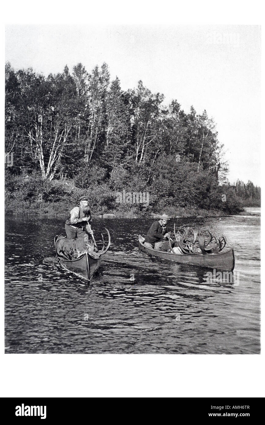 Kanu Hirschgeweih Paddel Jäger See Fluss Falle Trapper Trophäe zu Explorer Neufundland-Labrador-Dominion Britisches Territorium erkunden Stockfoto