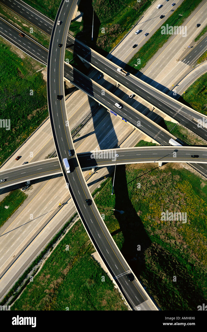 Luftaufnahme der Autobahn Überführung Highways 407 und 427, Ontario, Kanada Stockfoto