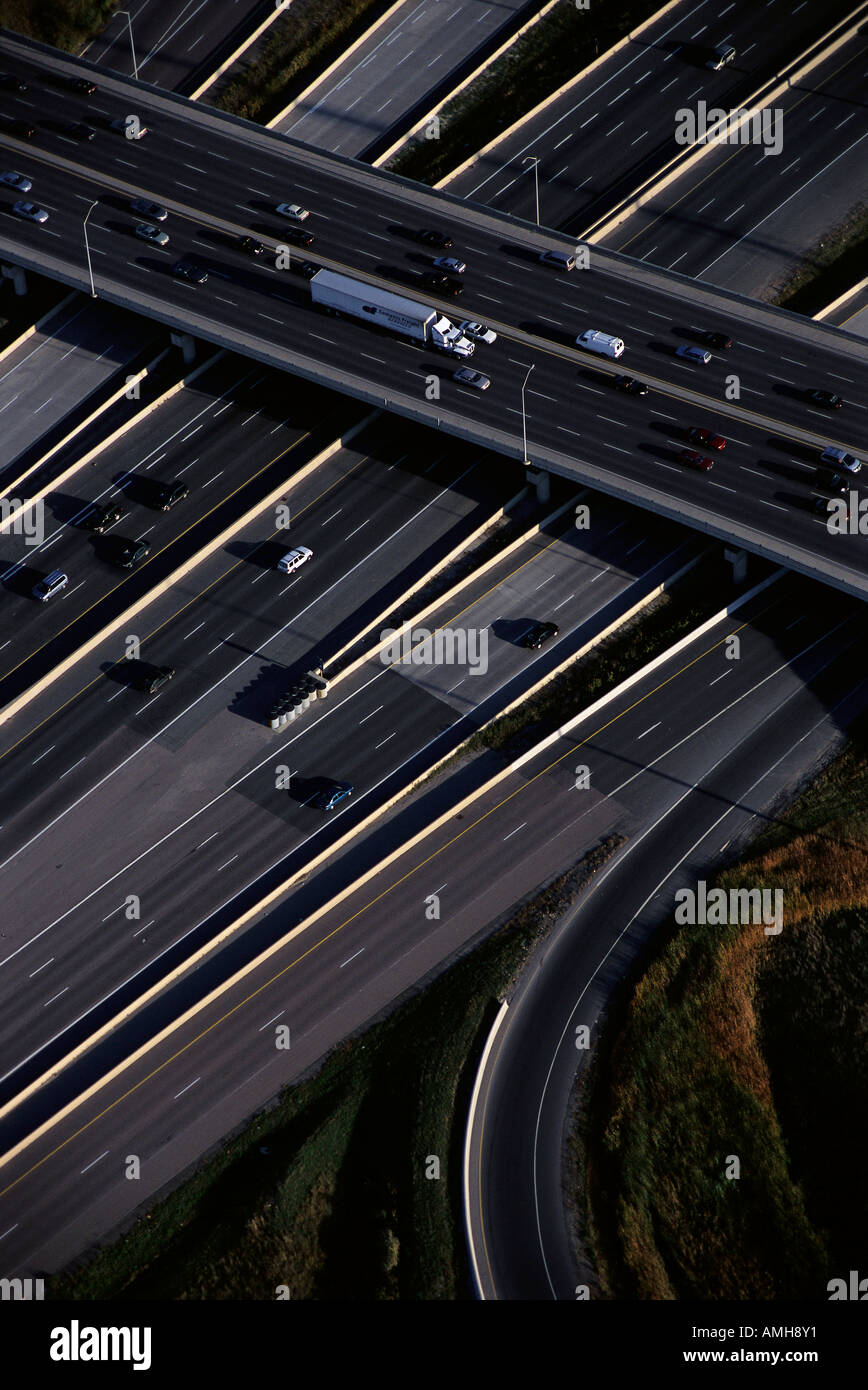 Luftaufnahme des Autobahn-Überführung, Autobahnen, 407 und 400, Ontario, Kanada Stockfoto