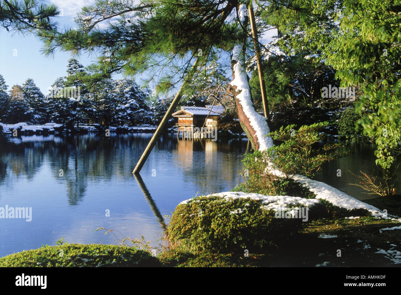 Kenrokuen Garten im Winter in Kanazawa, Japan Stockfoto