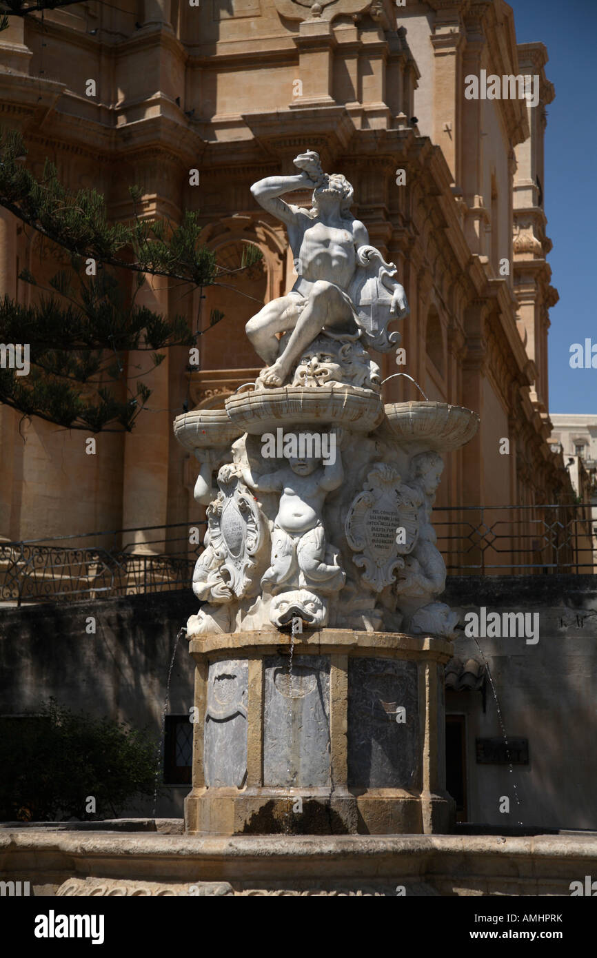 Fontana d Ercole Noto-Sizilien-Italien Stockfoto