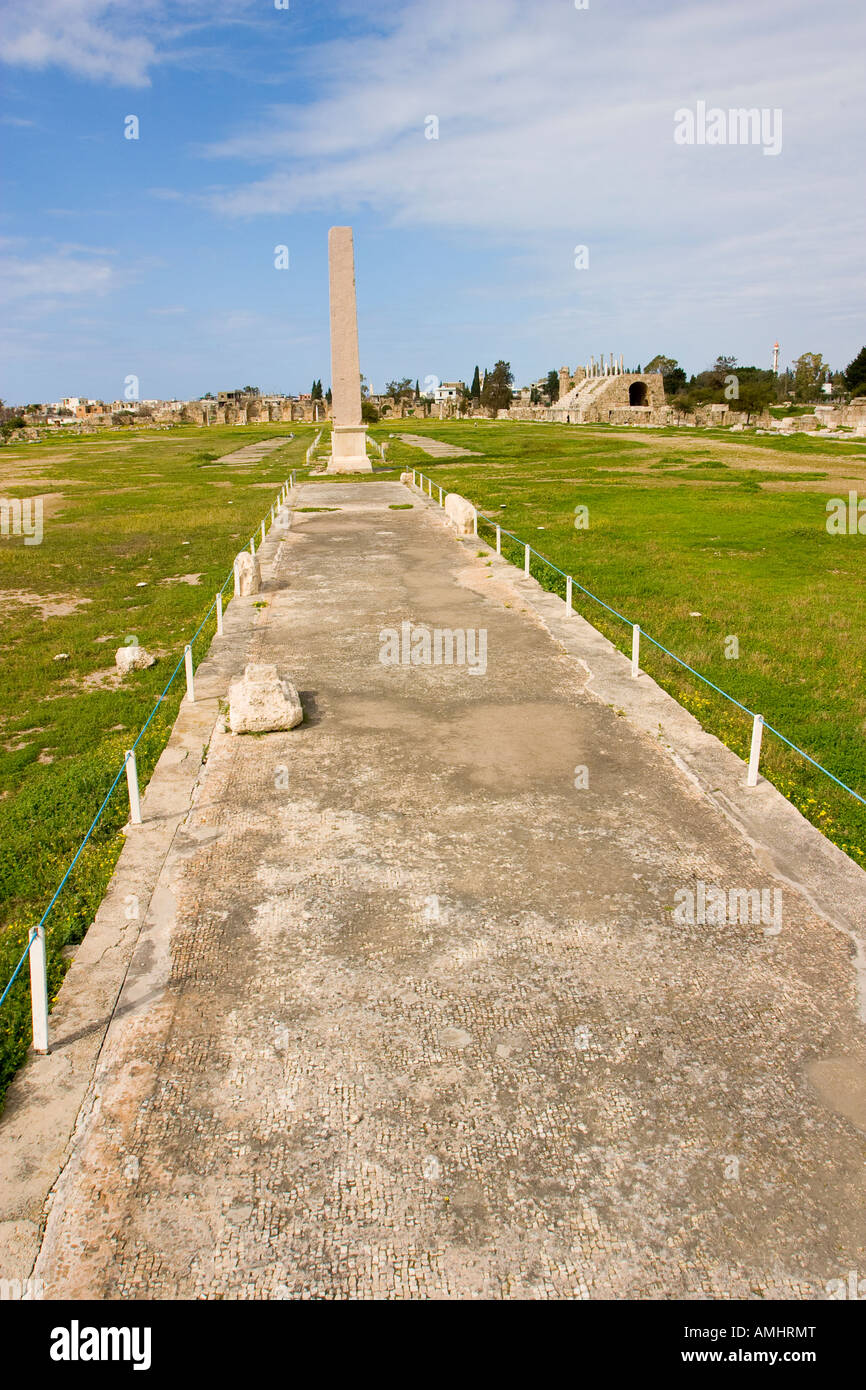 Obelisk, der im Hippodrom in Reifen Libanon Mittelkreuze Stockfoto