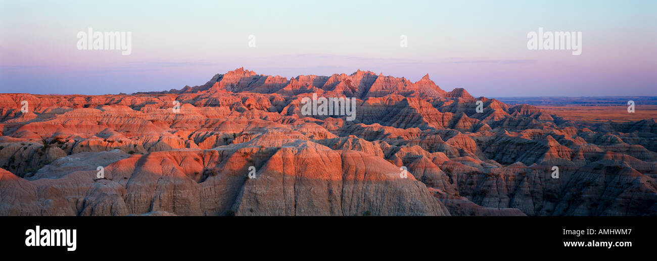 Sonnenuntergang Panorama der Berge in Badlands Nationalpark in South Dakota Stockfoto