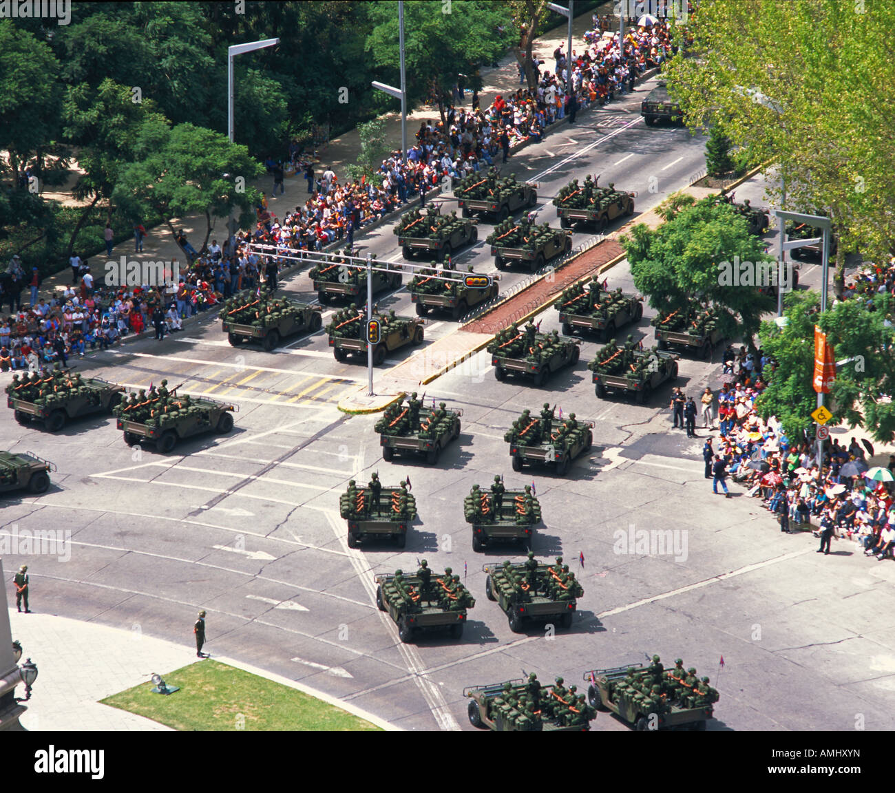 Luftbild oben Panzer La Reforma Unabhängigkeit Tagesparade Mexiko-Stadt Stockfoto