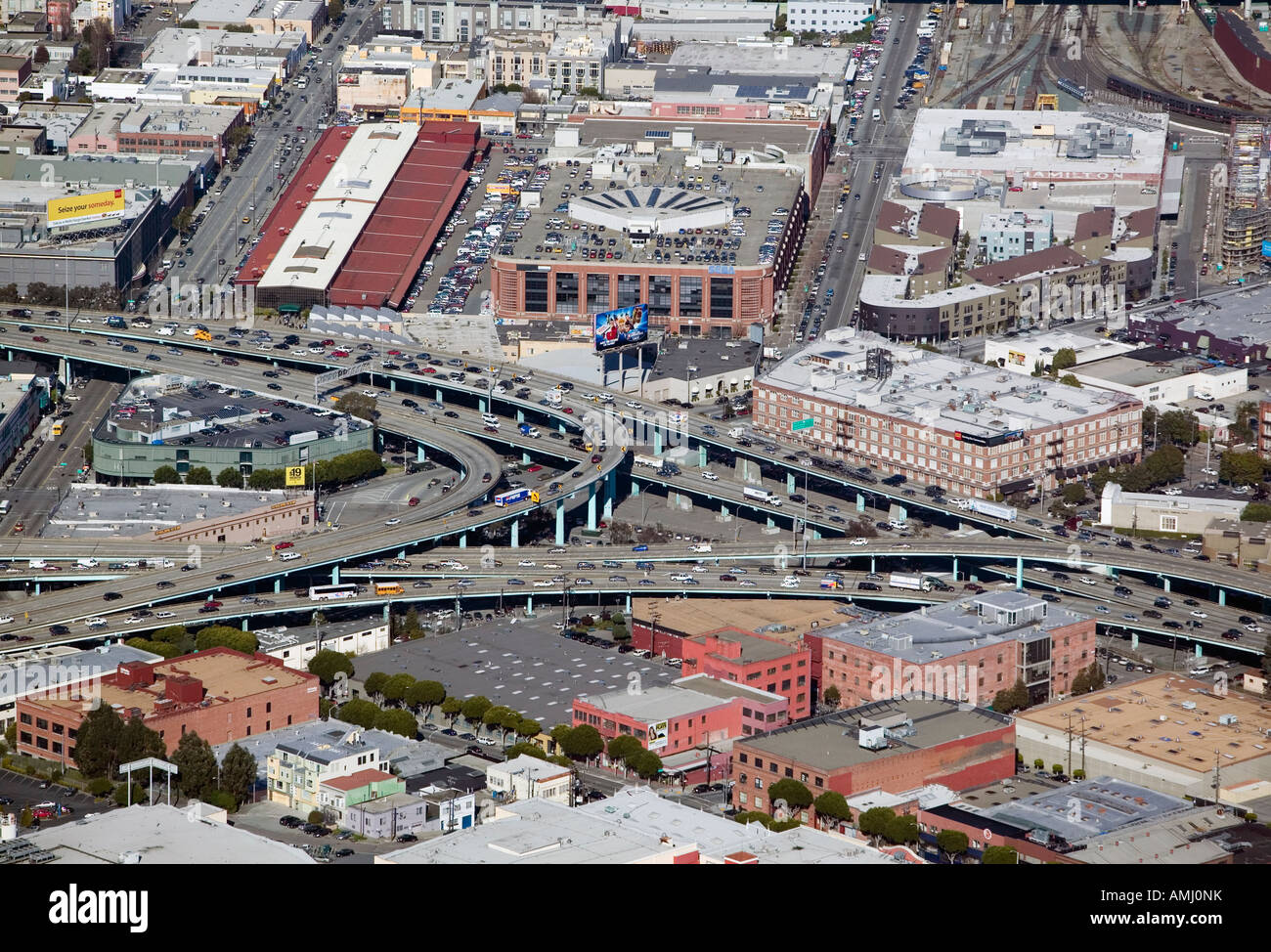 Aerial San Francisco Überführung Autobahn von oben Fashion square Stockfoto
