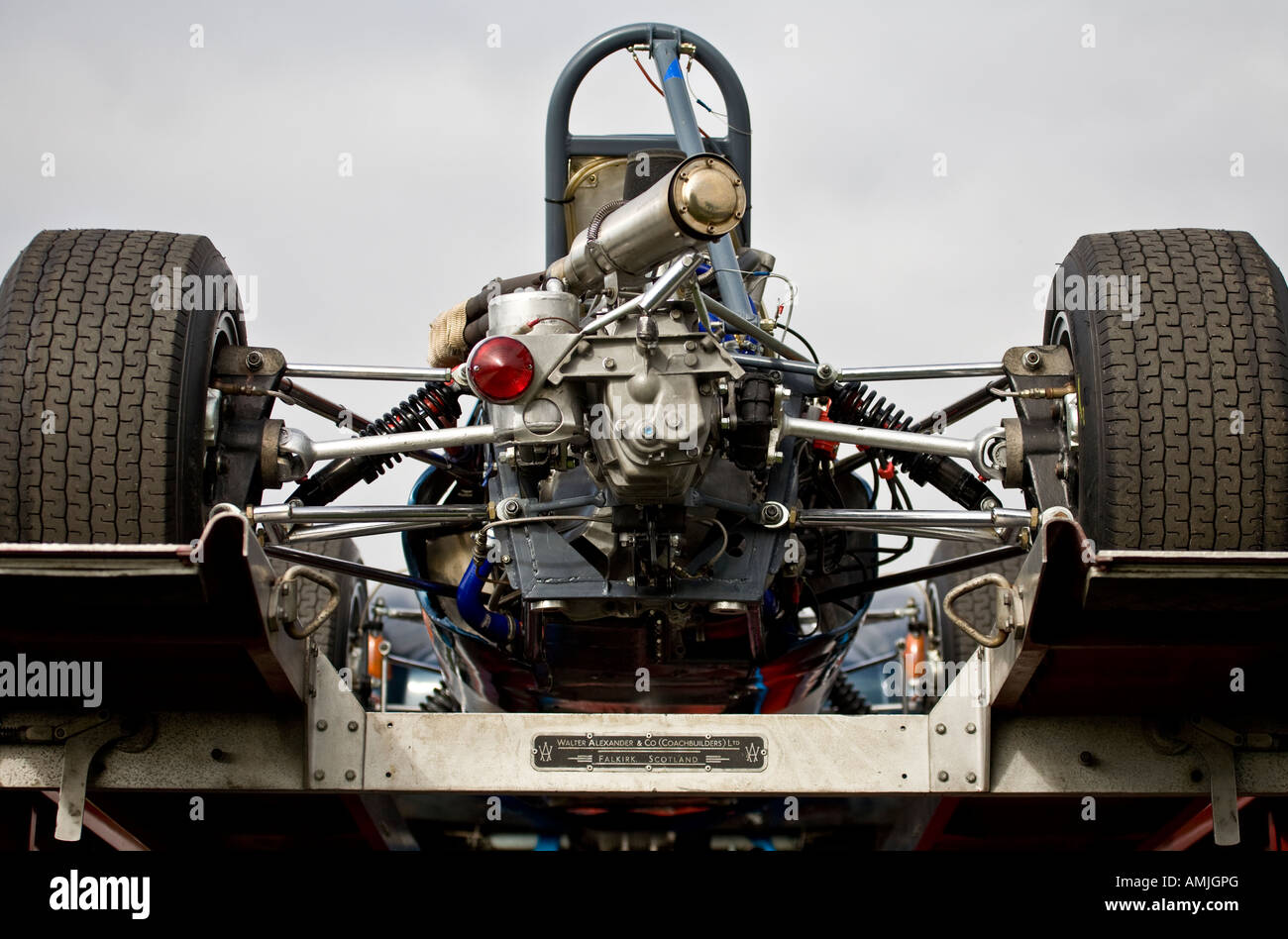 Einsitzer-Racer auf seine Transporter-Heckklappe von hinten. Stockfoto