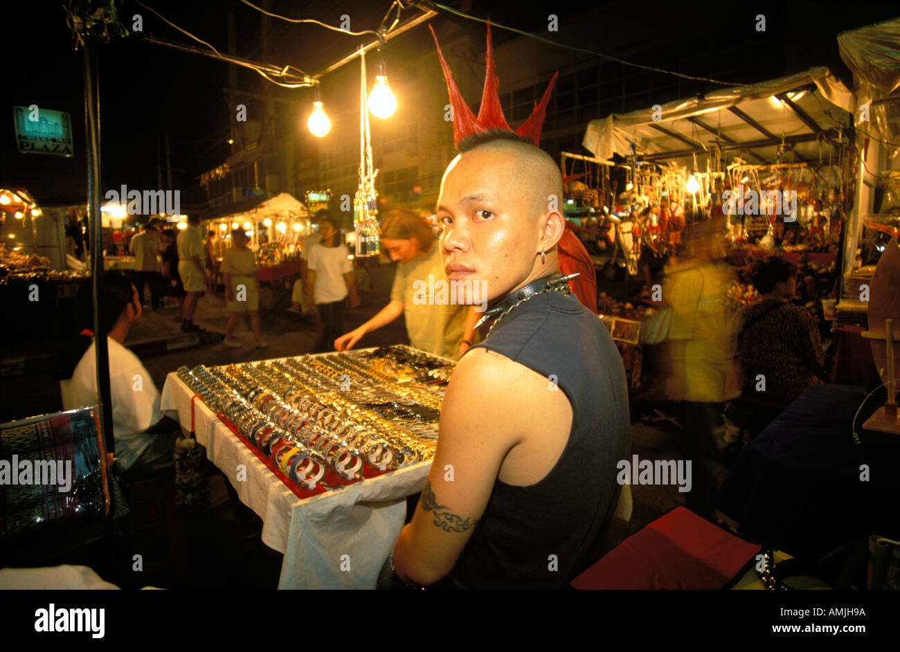 ein thai Punker auf dem Nachtmarkt von Chiang Mai Stockfoto