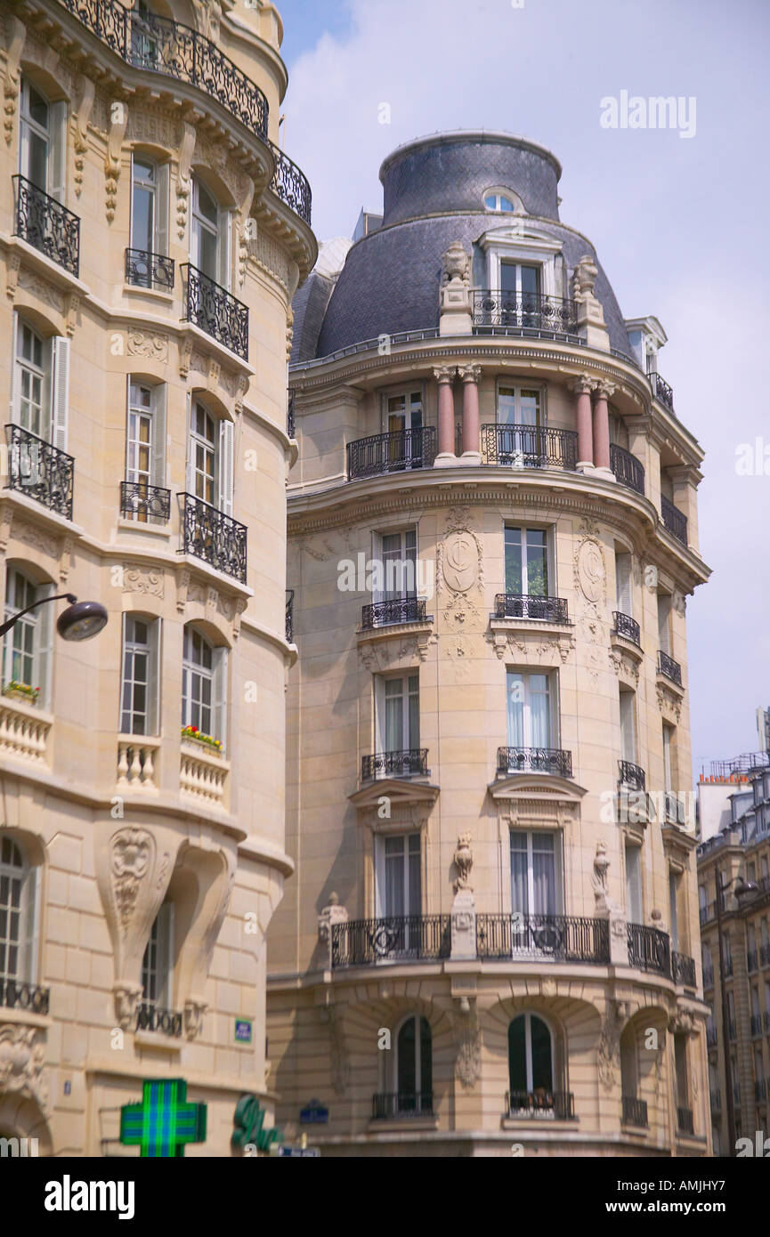 Wende des Jahrhunderts Mehrfamilienhäuser Paris Frankreich Stockfoto