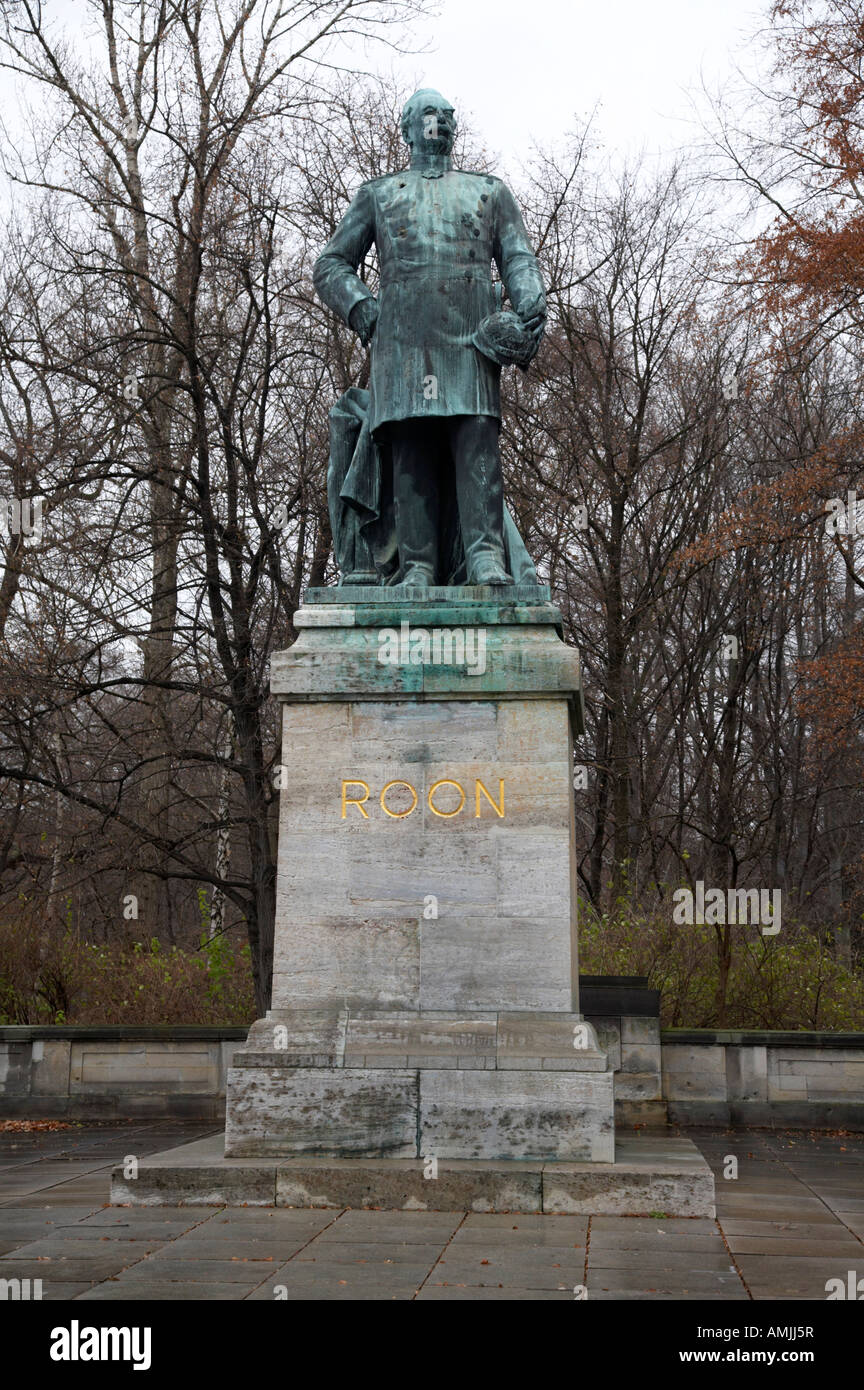 Albrecht Theodor Emil Graf von Roon preußische Soldat Memorial Statue Tiergarten Berlin Deutschland Stockfoto